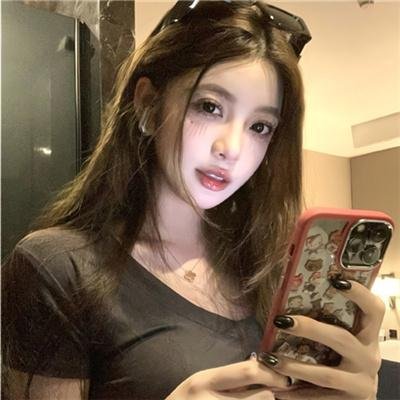 悄悄跟着我